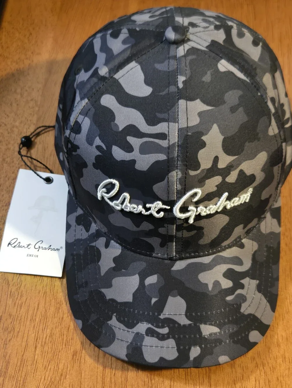 Robert Graham Black & Gray Camo Golf Hat New